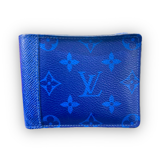 Louis Vuitton Taiga Wallet